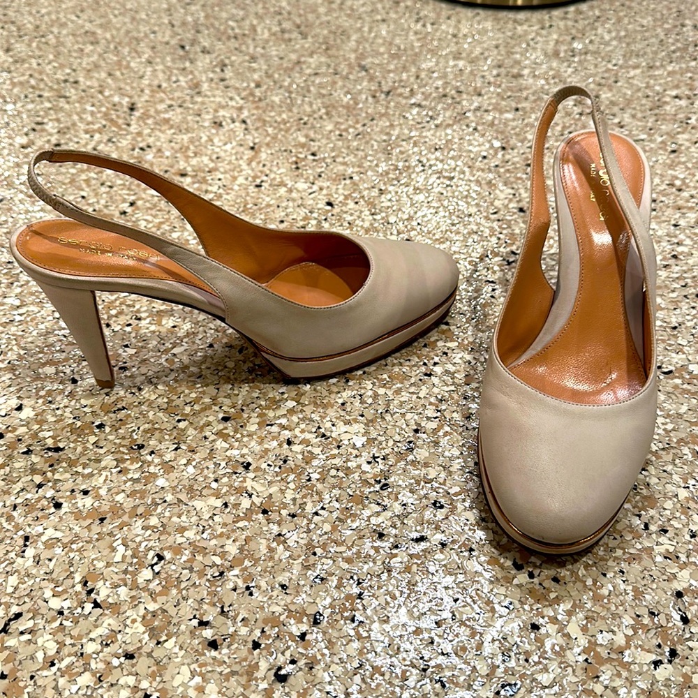 Sergio Rossi platform sling backs. Cream color, size 9. 3.5 inch heel.